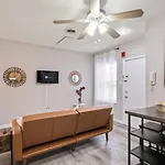 Stunning 2Br In City Center