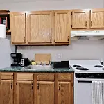 Stunning 2Br In City Center
